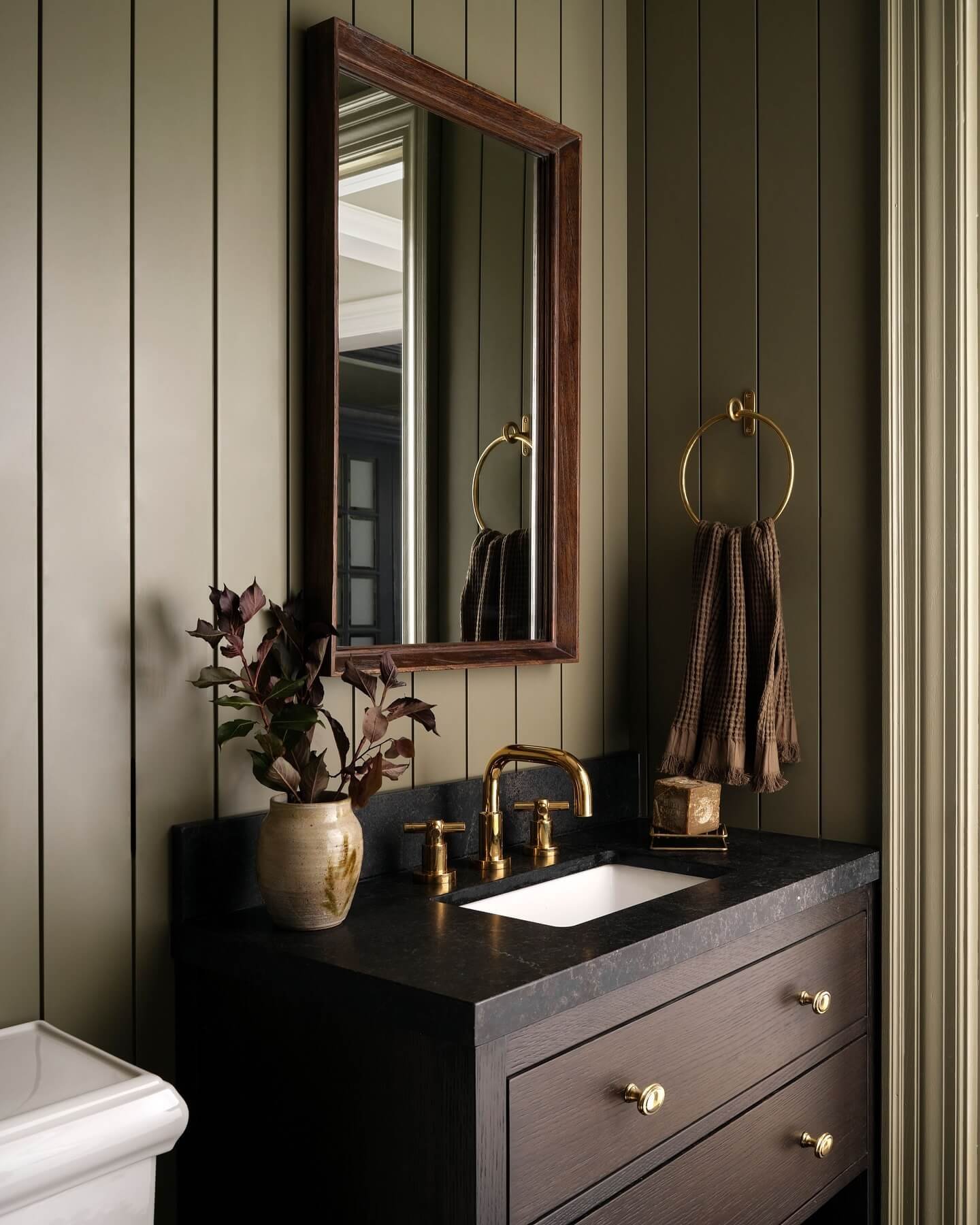 Cozy Sophistication in Design
